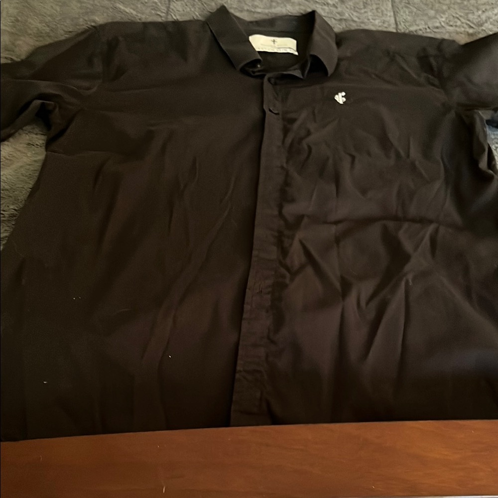 Black Casual Button Down Shirt with Classic Collar